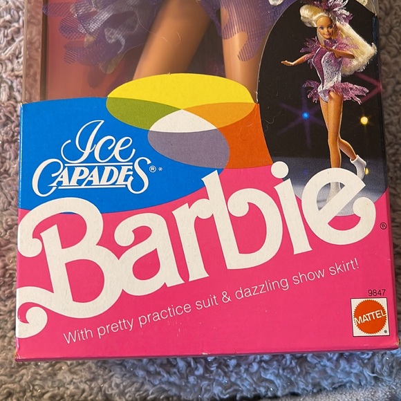 Vintage NRFB Ice Capades Barbie Doll ❄️⛸️ - Picture 4 of 11